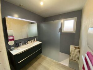 salle de bain meuble noir